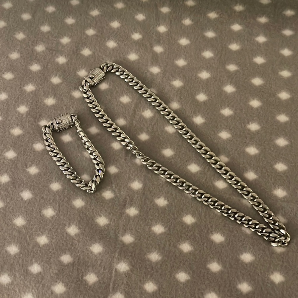 Silver diamonds necklaces & bracelet for men or women